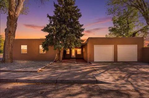 1537 Bryn Mawr Dr NE, Albuquerque, NM 87106