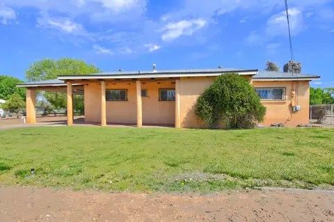 2229 Gun Club Rd SW, Albuquerque, NM 87105