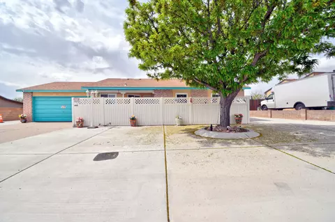 4908 Chromium Dr NE, Rio Rancho, NM 87124
