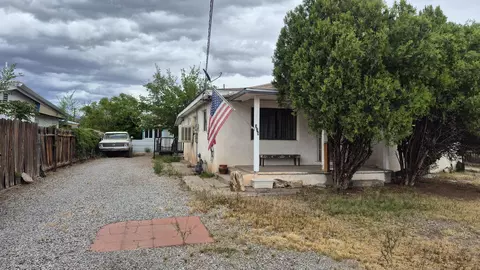 320 Montoya St NW, Albuquerque, NM 87104