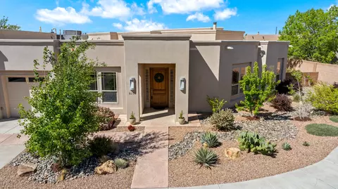 8101 Merissa Ln NE, Albuquerque, NM 87122