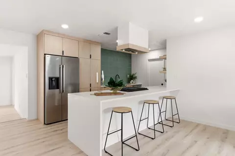 1201 Willys Knight Dr NE, Albuquerque, NM 87112