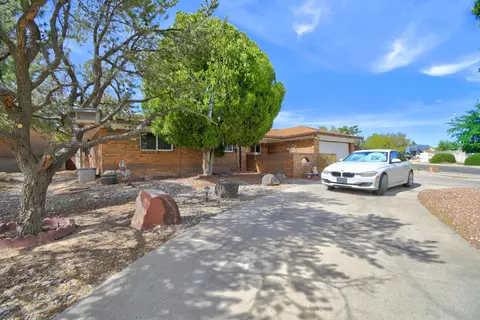 6301 Cuesta Pl NW, Albuquerque, NM 87120