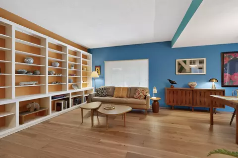 7012 Arroyo Del Oso Ave NE, Albuquerque, NM 87109