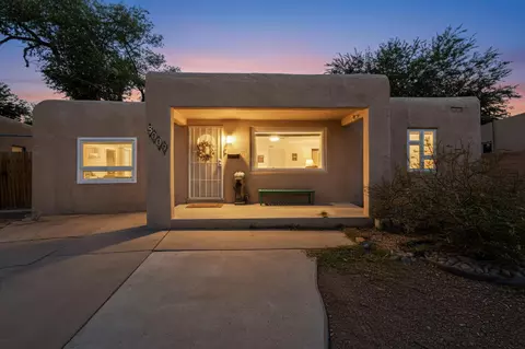5009 Palo Alto Ave SE, Albuquerque, NM 87108