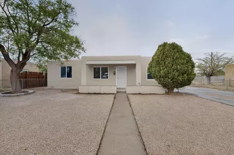 2429 Palomas Dr NE, Albuquerque, NM 87110