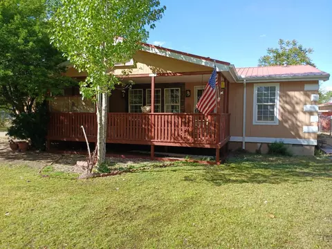 1300 Robyn Pl SW, Los Lunas, NM 87031