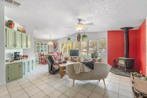 4 Brandy Ct, Edgewood, NM 87015