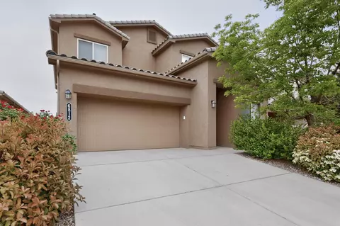 6812 Tempe Ave NW, Albuquerque, NM 87114
