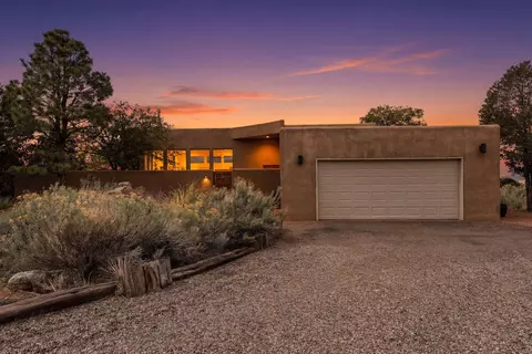 1874 San Bernardino Ave NE, Albuquerque, NM 87122