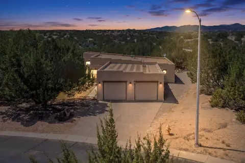 6516 Horseshoe Dr, Cochiti Lake, NM 87083