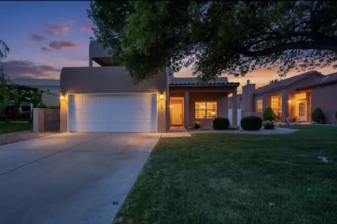 7305 Palomas Park Ave NE, Albuquerque, NM 87109
