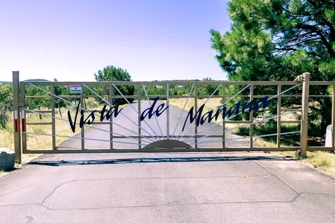 6 Calle De Oro, Tijeras, NM 87059