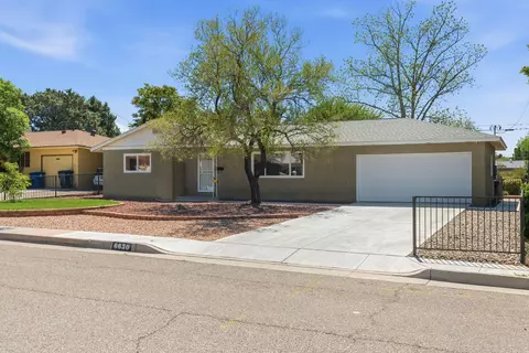 6630 Mossman Pl NE, Albuquerque, NM 87110