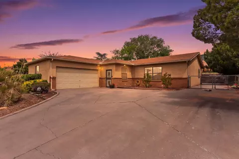 1132 Hupmobile Dr NE, Albuquerque, NM 87123