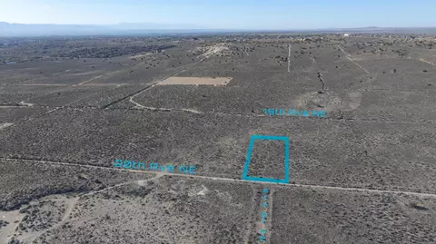 412 20th Ave NE, Rio Rancho, NM 87144