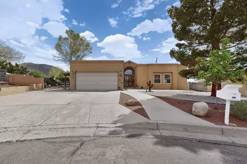 828 Rio Arriba Ave SE, Albuquerque, NM 87123