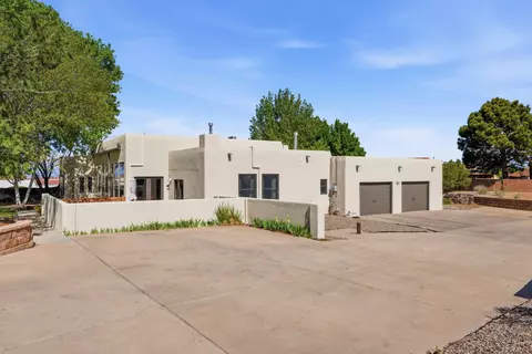 12107 Holly Ave NE, Albuquerque, NM 87122