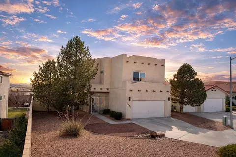 3324 Rio Fonda SW, Albuquerque, NM 87121