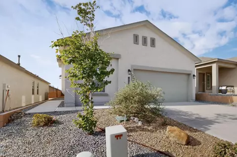 10654 Valedon Ln SW, Albuquerque, NM 87121