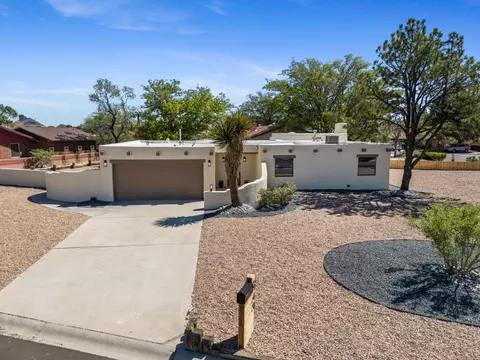 960 Player Loop SE, Rio Rancho, NM 87124