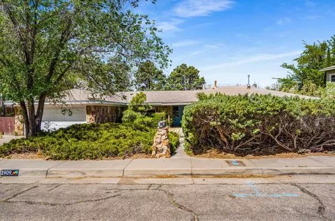 1909 Kriss Pl NE, Albuquerque, NM 87112