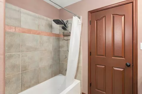 Bath - 22 Venado Loop, Edgewood, NM 87015 photo 2 of 3