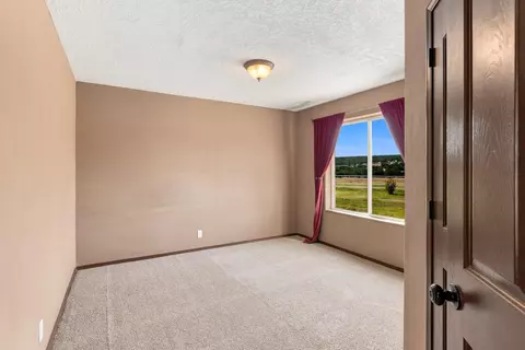 Bedroom - 22 Venado Loop, Edgewood, NM 87015 photo 5 of 6