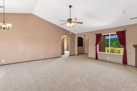 Living - 22 Venado Loop, Edgewood, NM 87015 photo 4 of 4