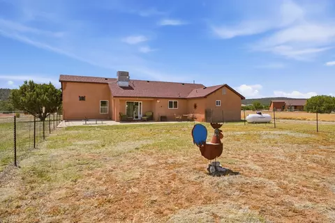 Exterior - 22 Venado Loop, Edgewood, NM 87015 photo 2 of 3