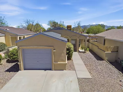 2012 Strawberry Pl NE, Rio Rancho, NM 87144