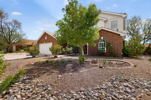 76 Juniper Ave, Los Lunas, NM 87031