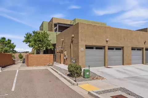 1619 Borrego Dr SE, Albuquerque, NM 87123