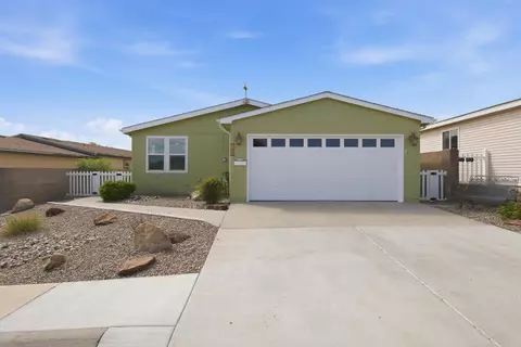 155 Sunrise Bluffs Dr, Belen, NM 87002