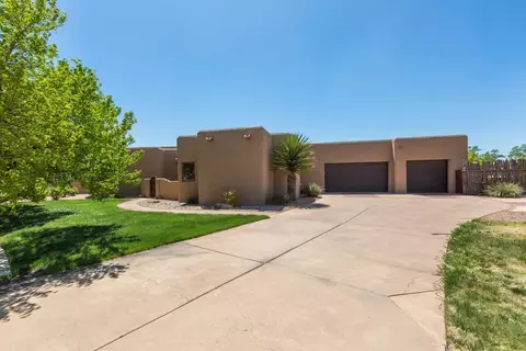 9 W Alary Ln, Corrales, NM 87048