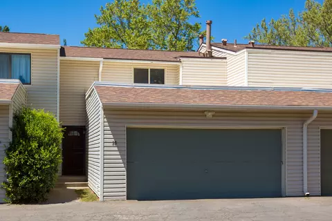 18 Lakeshore Dr NE, Albuquerque, NM 87112