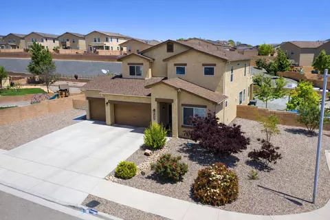 1044 Grace Ct NE, Rio Rancho, NM 87144