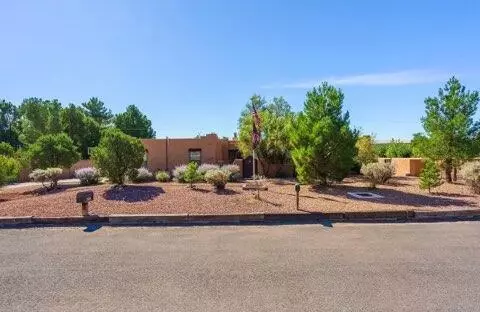 5900 Jones Pl NW, Albuquerque, NM 87120