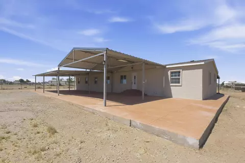 19 Saint Thomas Ave, Los Lunas, NM 87031