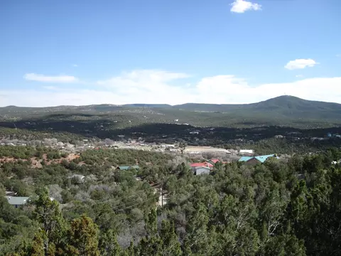 34 Eagle Trl, Tijeras, NM 87059