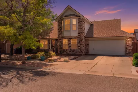 7825 Snowberry St NW, Albuquerque, NM 87120