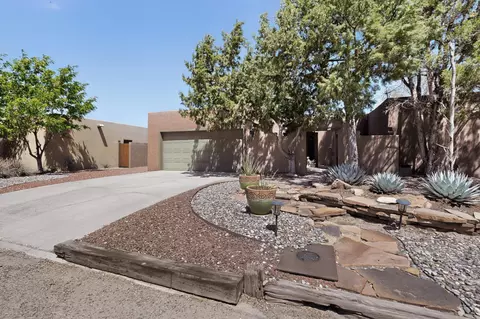 611 Camino Espanol NW, Albuquerque, NM 87107