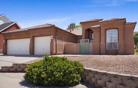 1300 Montara Dr NW, Los Lunas, NM 87031