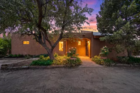 2824 Carlota Rd NW, Albuquerque, NM 87104