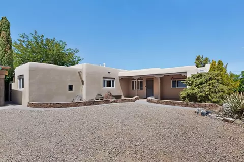 1601 Vassar Dr SE, Albuquerque, NM 87106