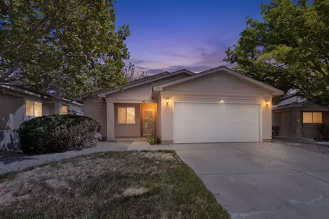 3158 Chama Meadows Dr NE, Rio Rancho, NM 87144