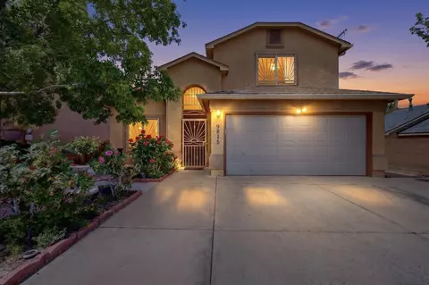 9815 Rancho West Pl SW, Albuquerque, NM 87121