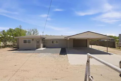 661 Jarales Rd #A, Belen, NM 87002