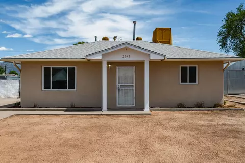 2942 Sierra Dr NE, Albuquerque, NM 87110