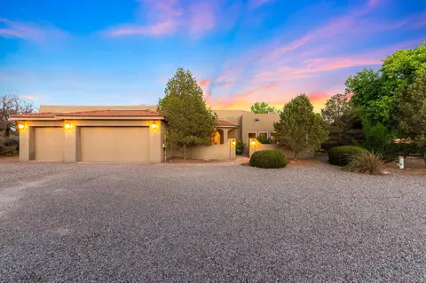 116 Savannah Ln, Corrales, NM 87048